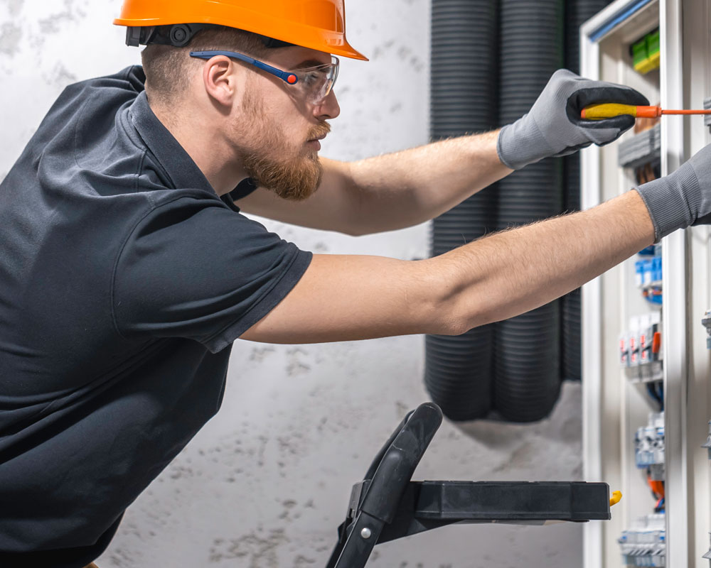 Πέφτει το ρελέ